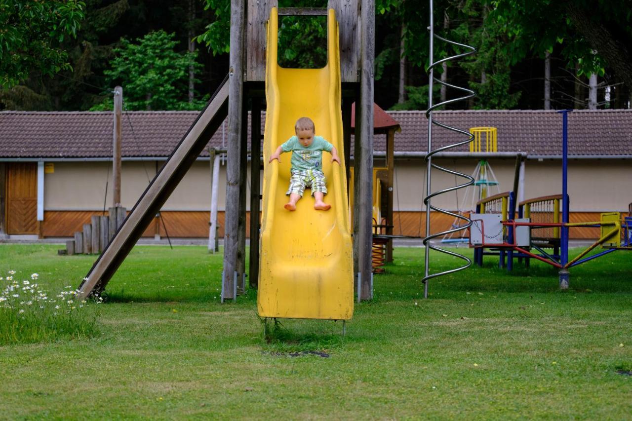 Wirt In Der Spoeck Lägenhet Neukirchen an der Vöckla Exteriör bild