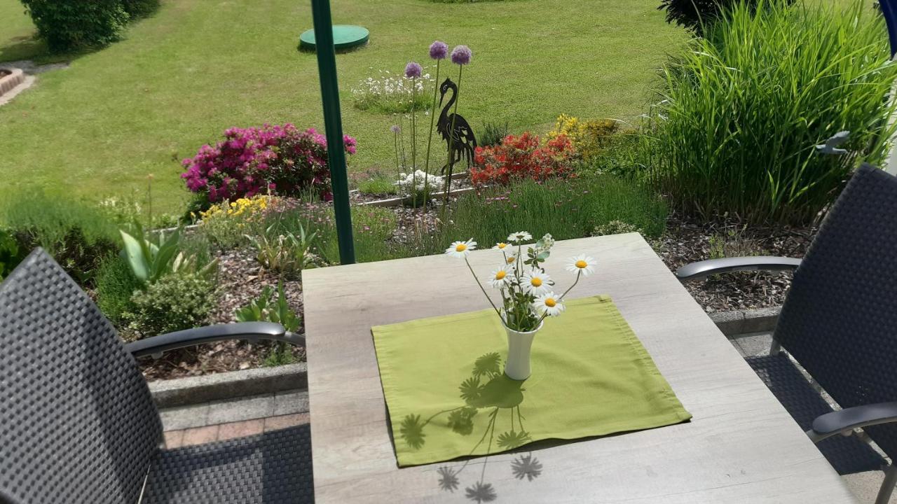 Wirt In Der Spoeck Lägenhet Neukirchen an der Vöckla Exteriör bild