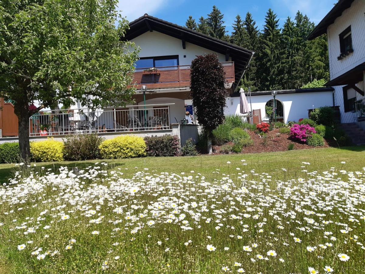 Wirt In Der Spoeck Lägenhet Neukirchen an der Vöckla Exteriör bild